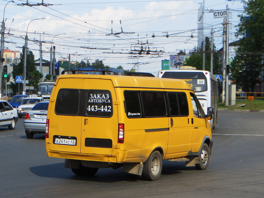 Kirov region, GAZ-322132 (XTH, X96) č. Е 241 НС 43