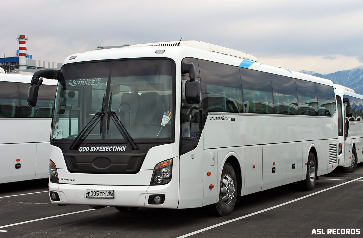 Татарстан, Hyundai Universe Space Luxury № Р 005 РР 116