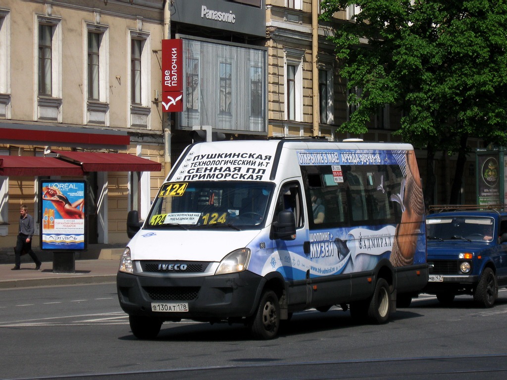 Sankt Petersburg, Nizhegorodets-2227UT (IVECO Daily) Nr. 030