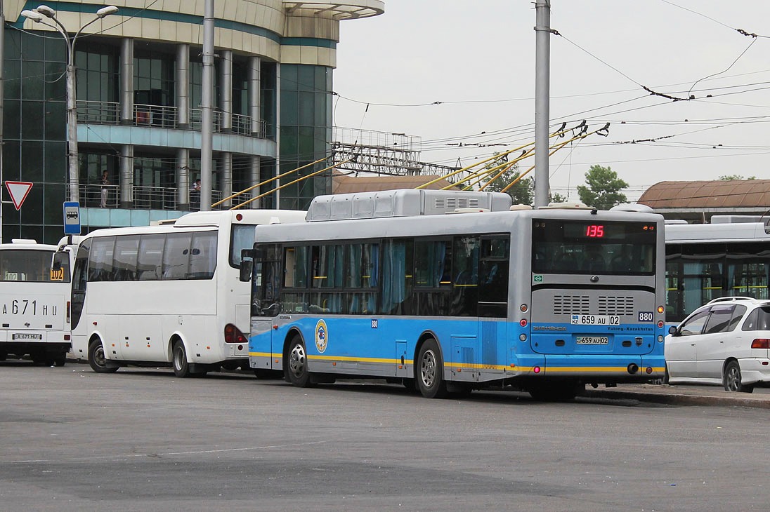 Алматы, Yutong ZK6118HGA № 880