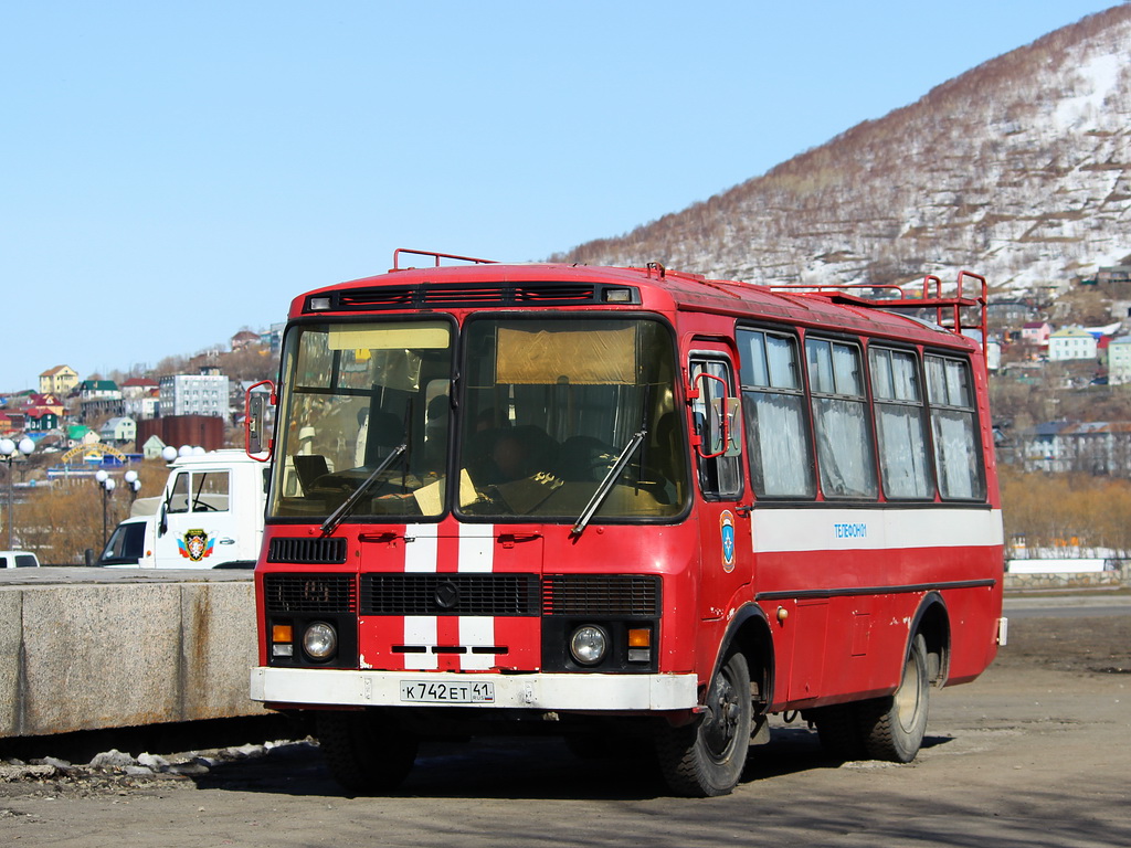 3 автобус петропавловск камчатский. АГ ПАЗ 3205. ПАЗ АГ 12. Автобус Петропавловск Камчатский 12. Камчатский автобус Камчатка автобус Камчатка.