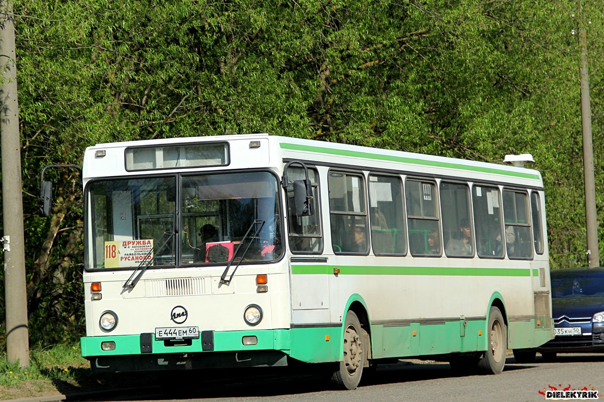 Псковская область, ЛиАЗ-5256.30 № Е 444 ЕМ 60