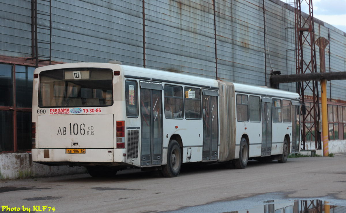 Псковська область, Mercedes-Benz O345G № 690