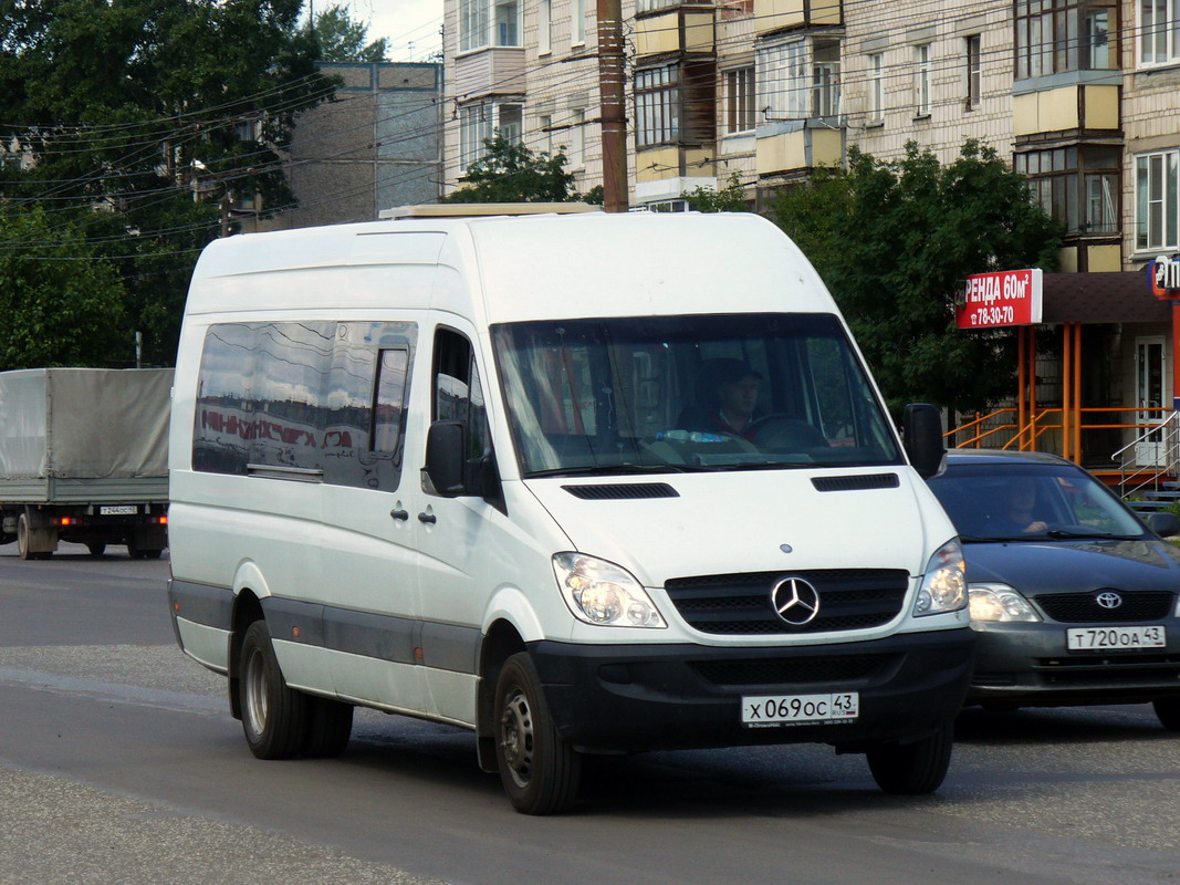 Кировская область, Самотлор-НН-323911 (MB Sprinter 515CDI) № Х 069 ОС 43