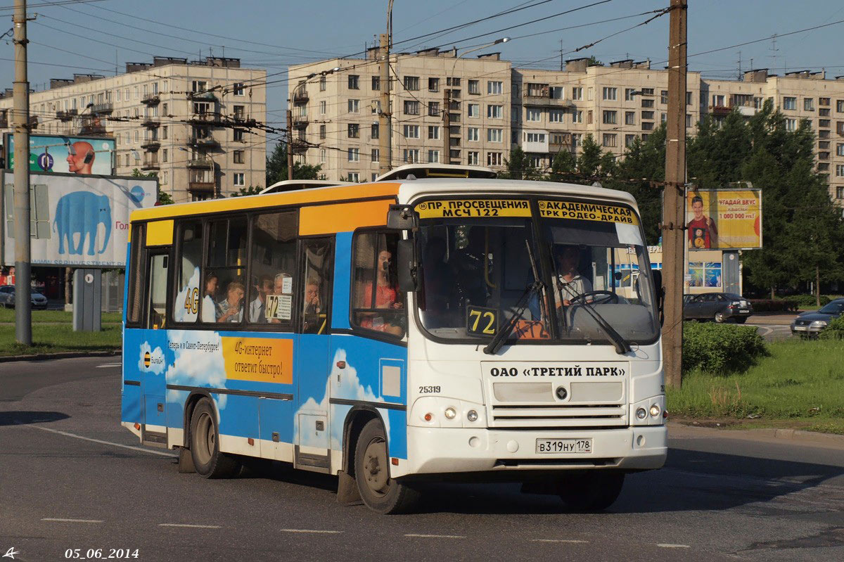 Szentpétervár, PAZ-320402-05 sz.: В 319 НУ 178