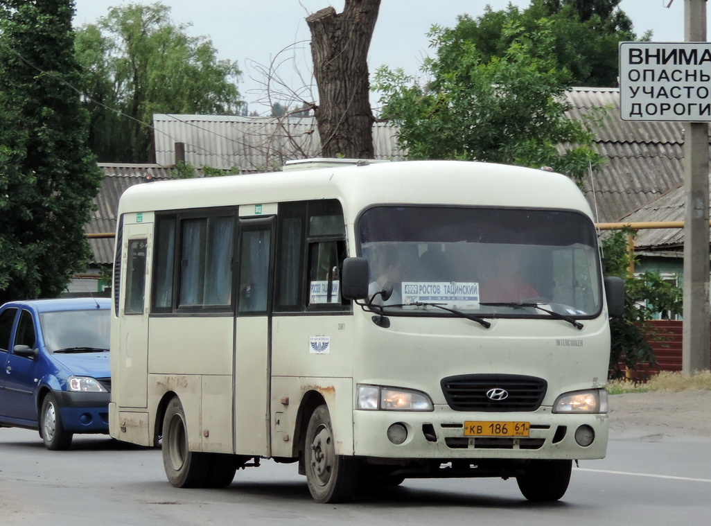 Ростовская область, Hyundai County SWB C08 (РЗГА) № КВ 186 61