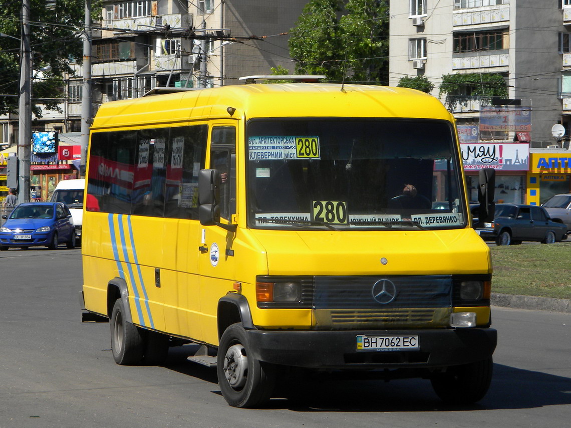 Одесская область, Mercedes-Benz T2 709D № 318