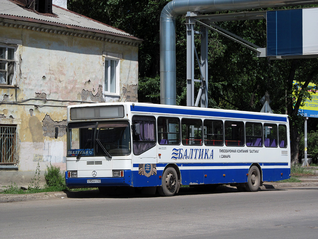 Samara region, GolAZ-AKA-5225 № О 954 РТ 63