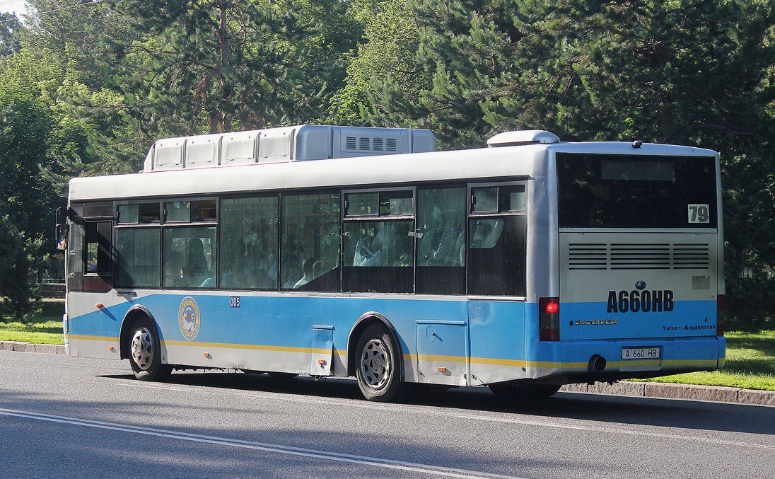 Алматы, Yutong ZK6120HGM № 005