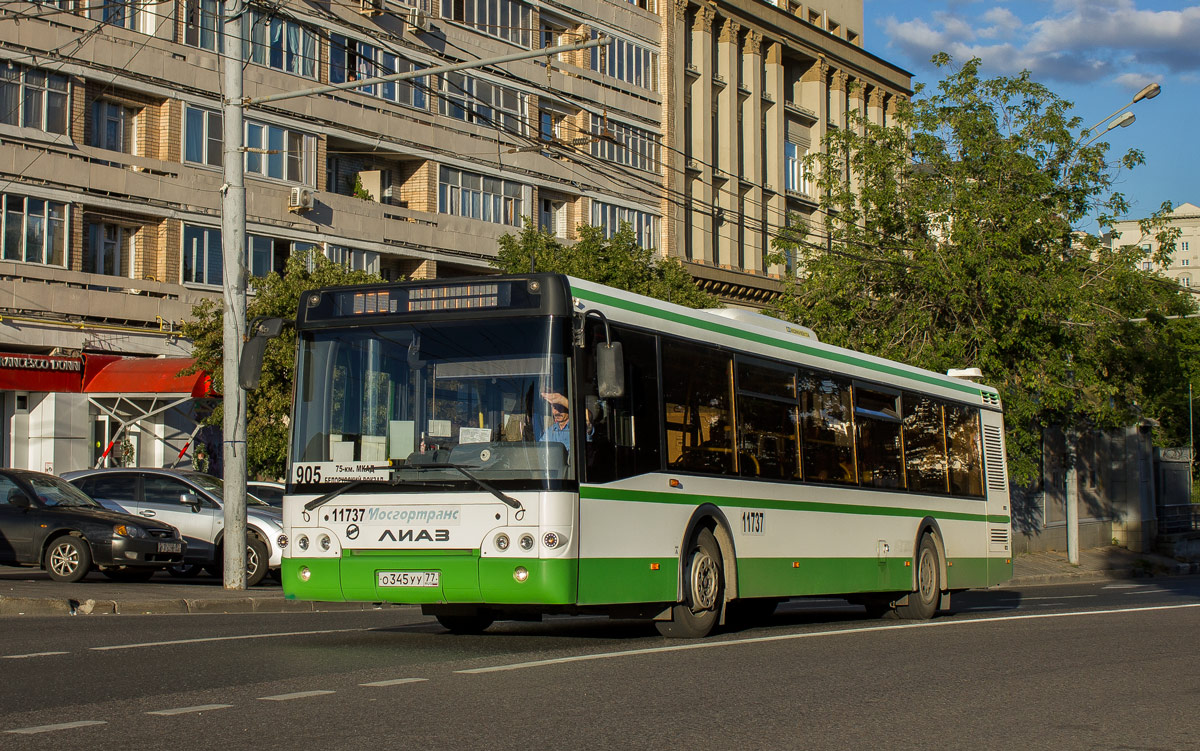 Moskwa, LiAZ-5292.22 (2-2-2) Nr 11737