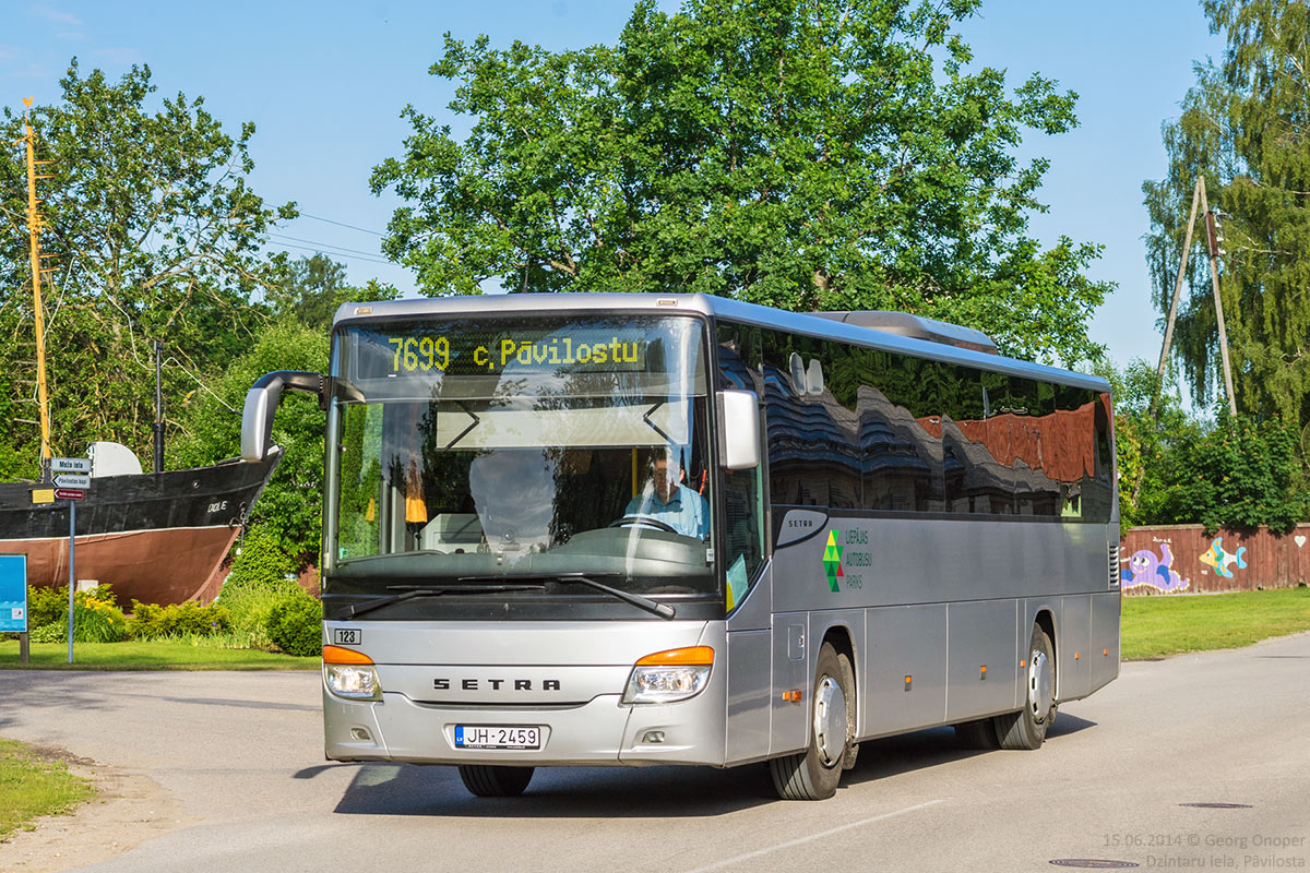 Lotyšsko, Setra S415UL č. 123