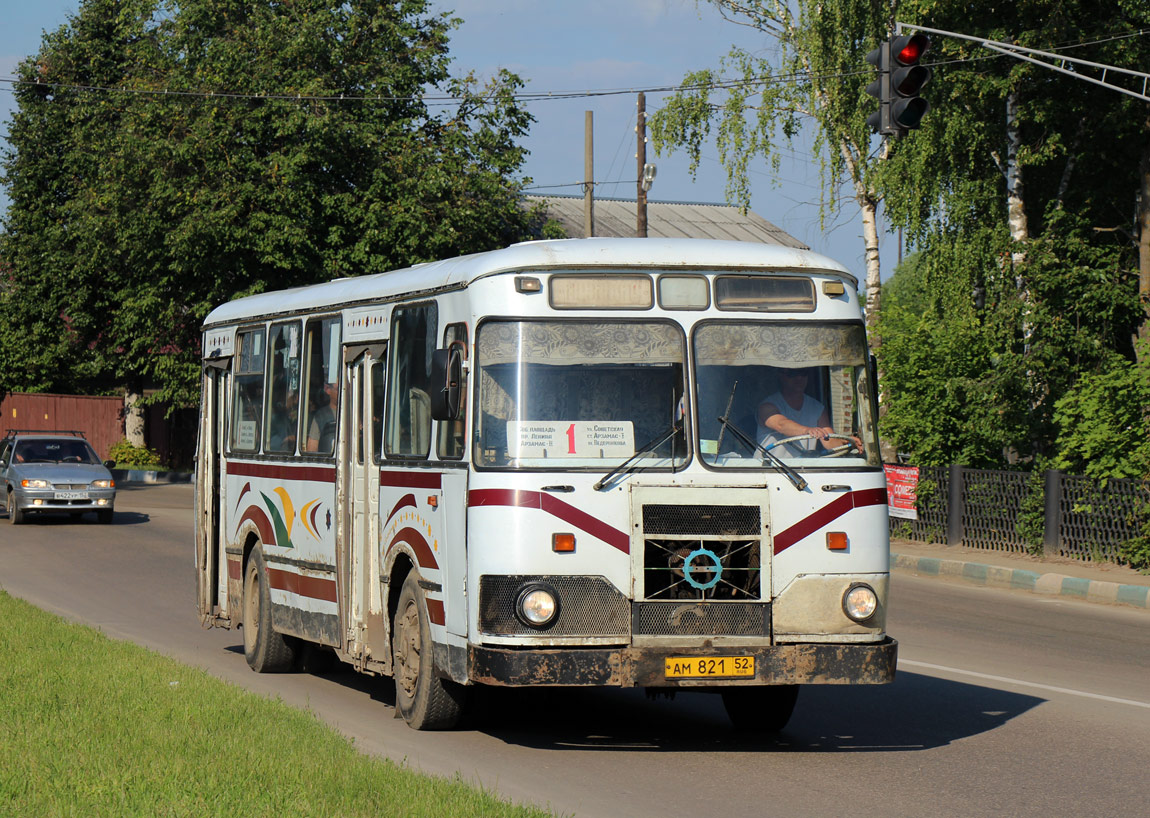 Nizhegorodskaya region, LiAZ-677M (BARZ) № АМ 821 52