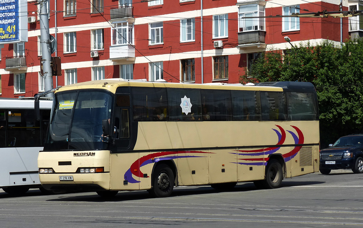 Восточно-Казахстанская область, Neoplan N316SHD Transliner № F 218 KW