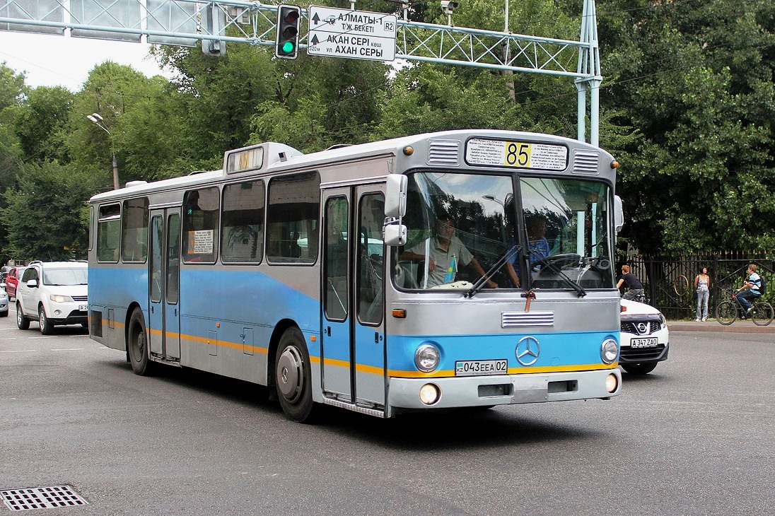 Алматы, Mercedes-Benz O305 № 043 EEA 02