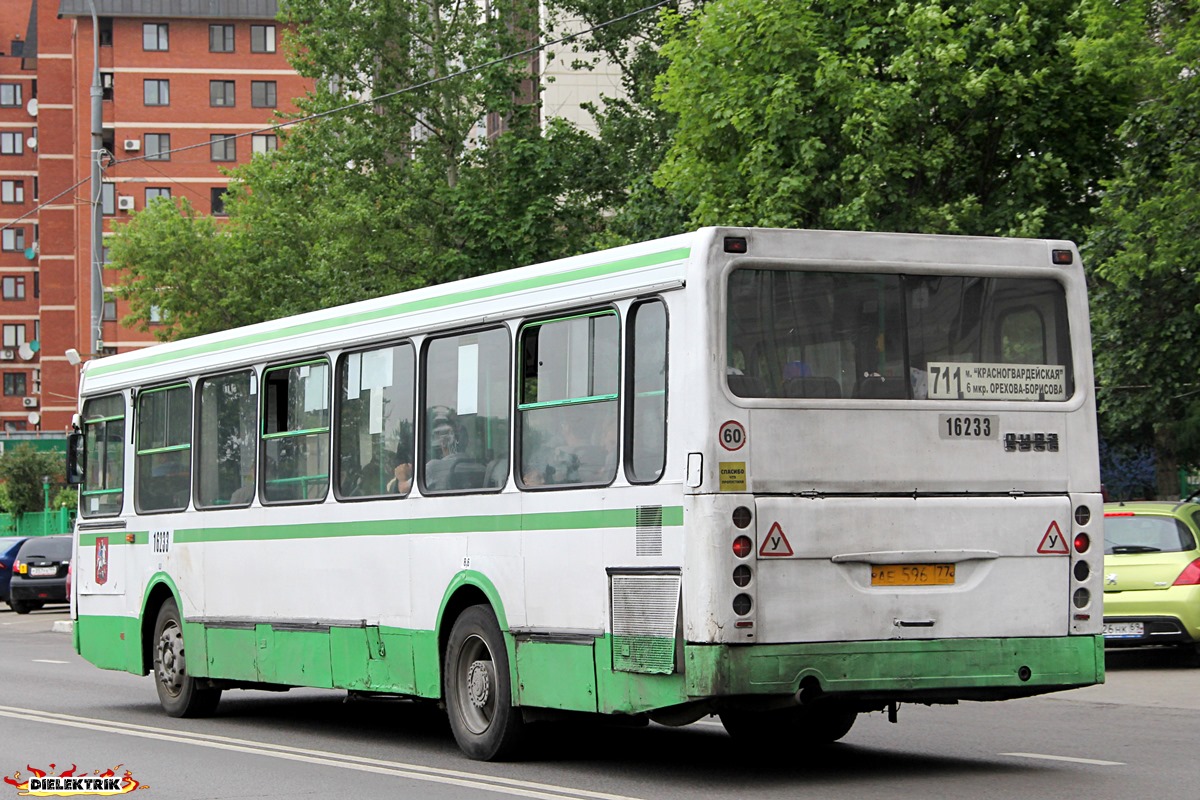 Moskva, LiAZ-5256.25 č. 16233