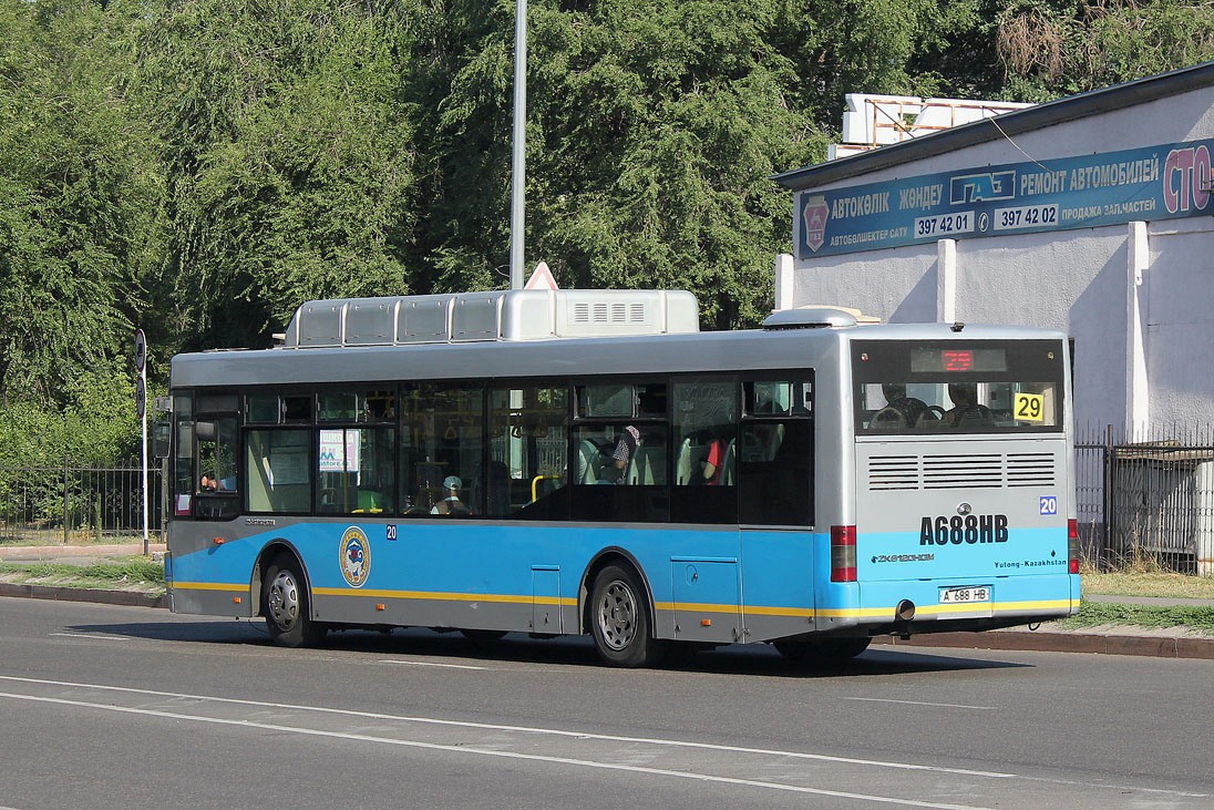 Almaty, Yutong ZK6120HGM sz.: 020