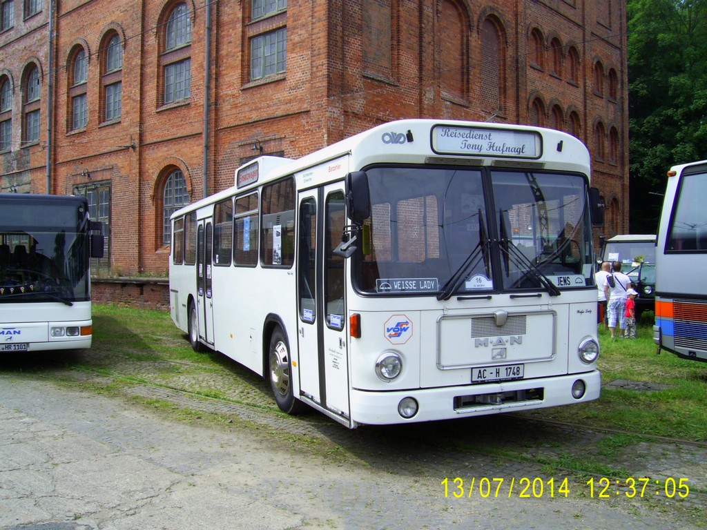 North Rhine-Westphalia, MAN 192 SL200 Nr 8501; Lower Saxony — Bustreffen Wehmingen Hannoversches Straßenbahnmuseum 13.07.2014