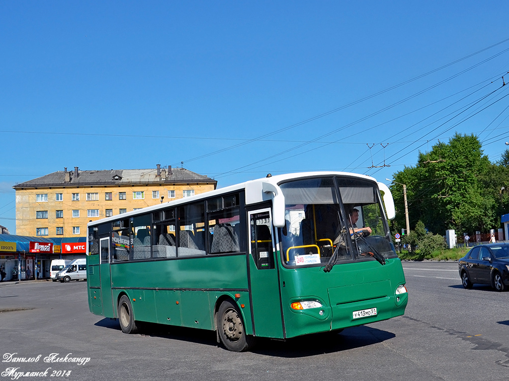 Мурманская область, КАвЗ-4238-02 № У 413 МО 51