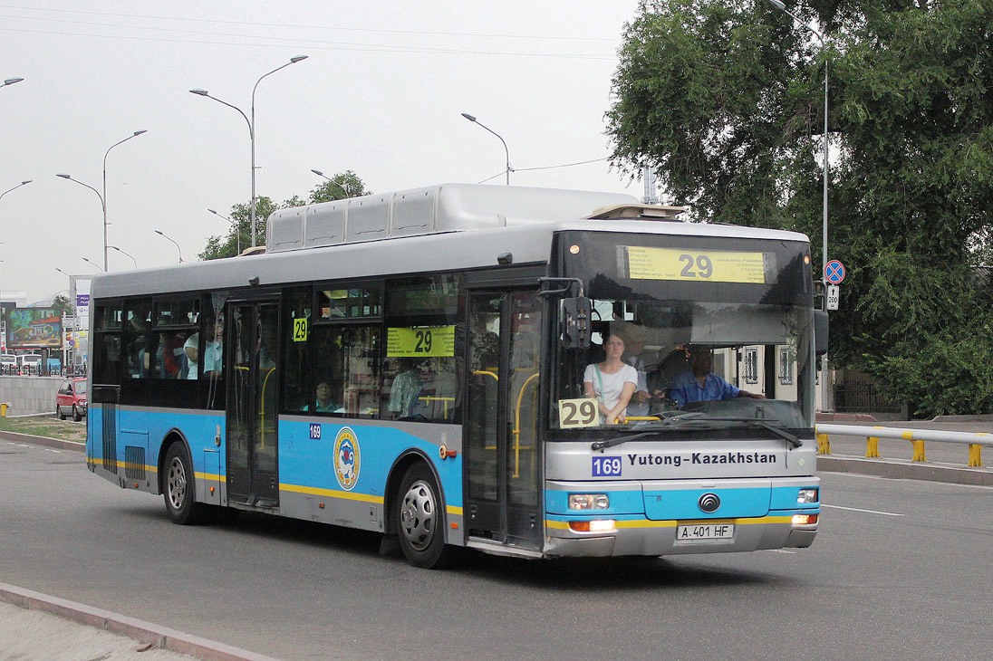 Алматы, Yutong ZK6120HGM № 169