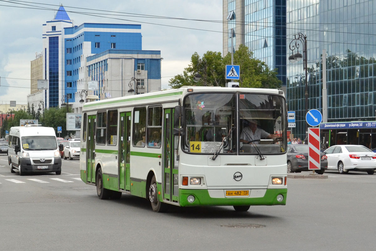 Тюменская область, ЛиАЗ-5256.45 № АН 482 72