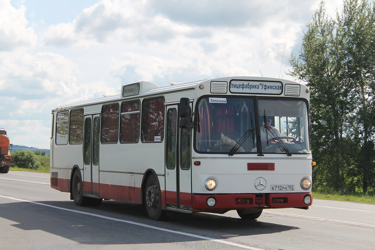 Башкортостан, Mercedes-Benz O305 № В 712 РН 102