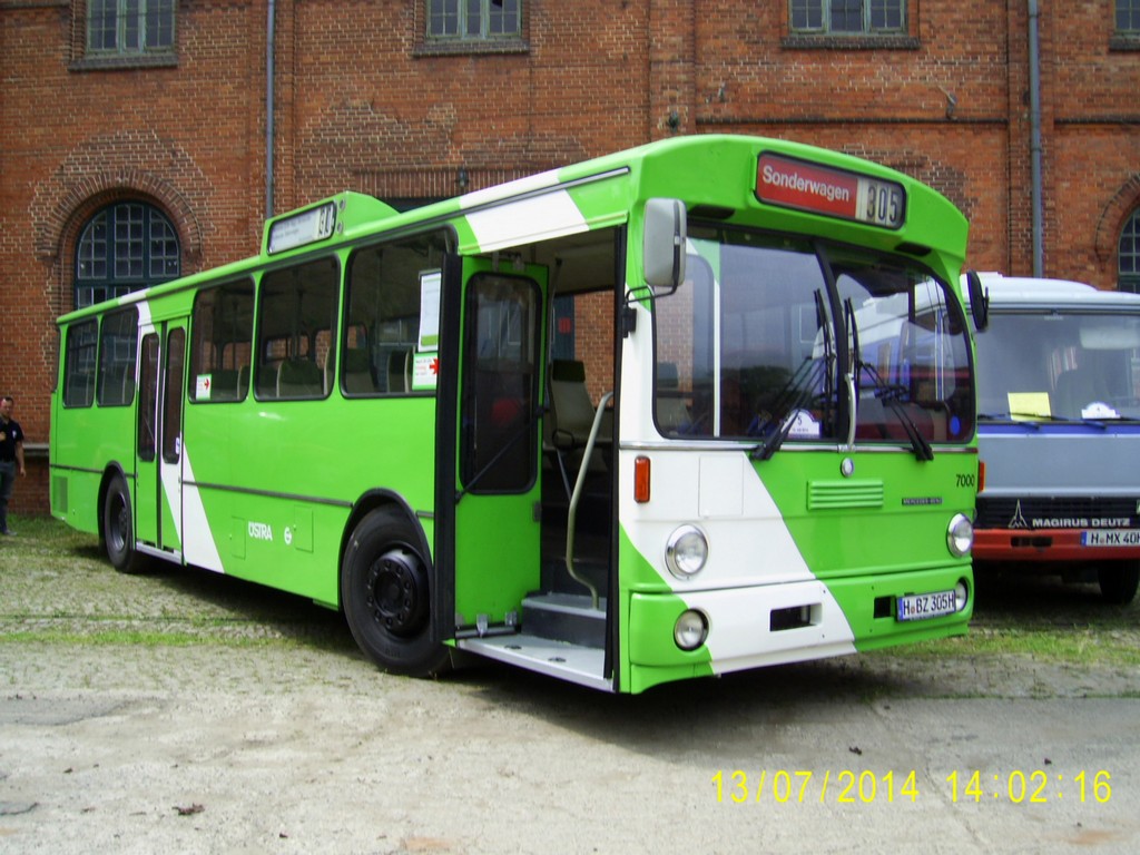 Lower Saxony, Mercedes-Benz O305 Nr. H-BZ 305H; Lower Saxony — Bustreffen Wehmingen Hannoversches Straßenbahnmuseum 13.07.2014