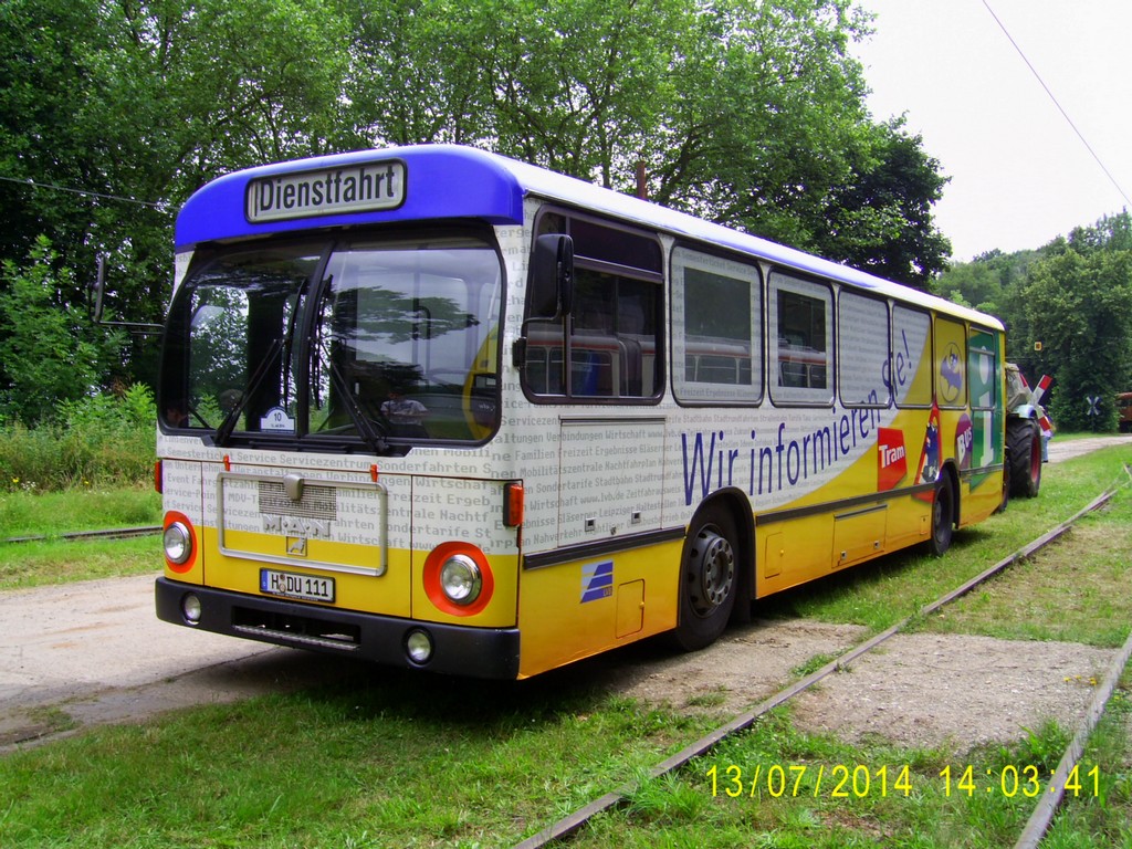 Niedersachsen, MAN 192 SL200 Nr. H-DU 111; Niedersachsen — Bustreffen Wehmingen Hannoversches Straßenbahnmuseum 13.07.2014