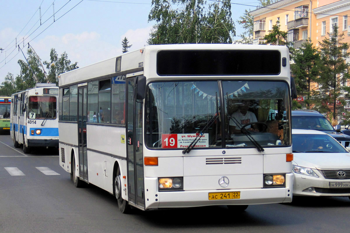 Алтайский край, Mercedes-Benz O405 (France) № АС 241 22