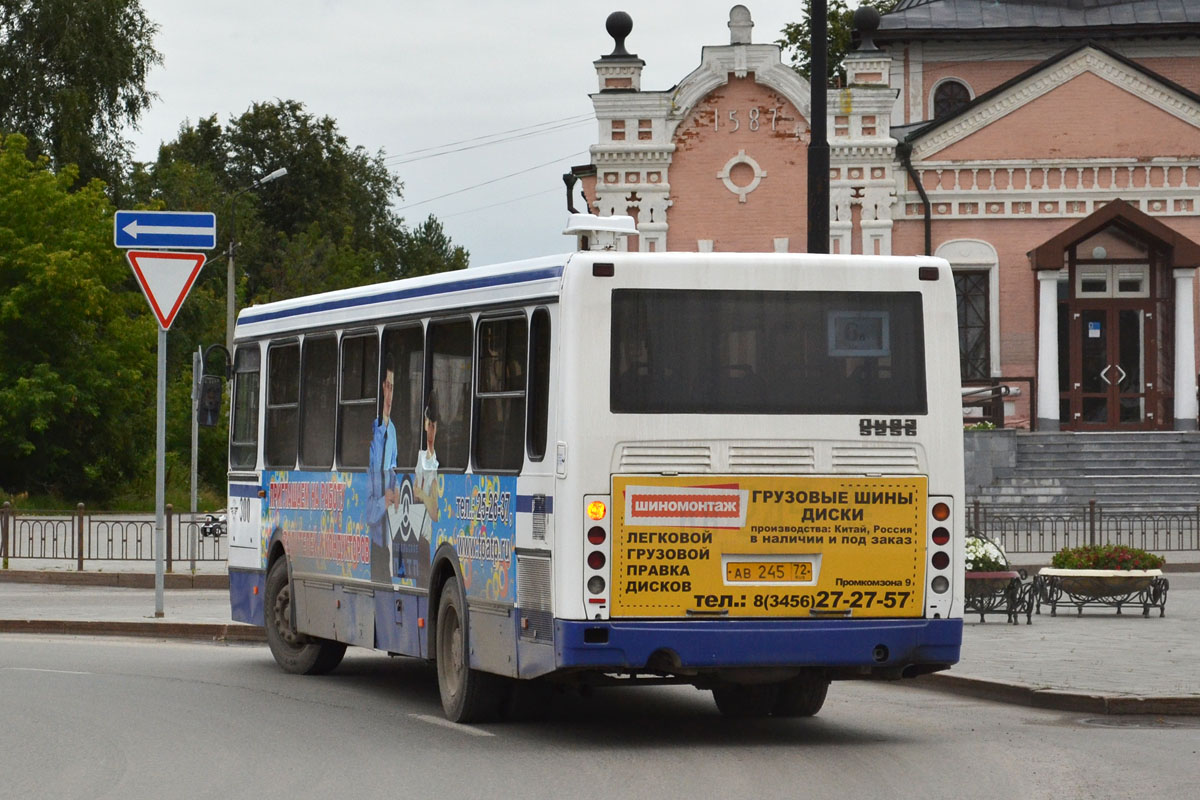 Тюменская область, ЛиАЗ-5256.36 № 300