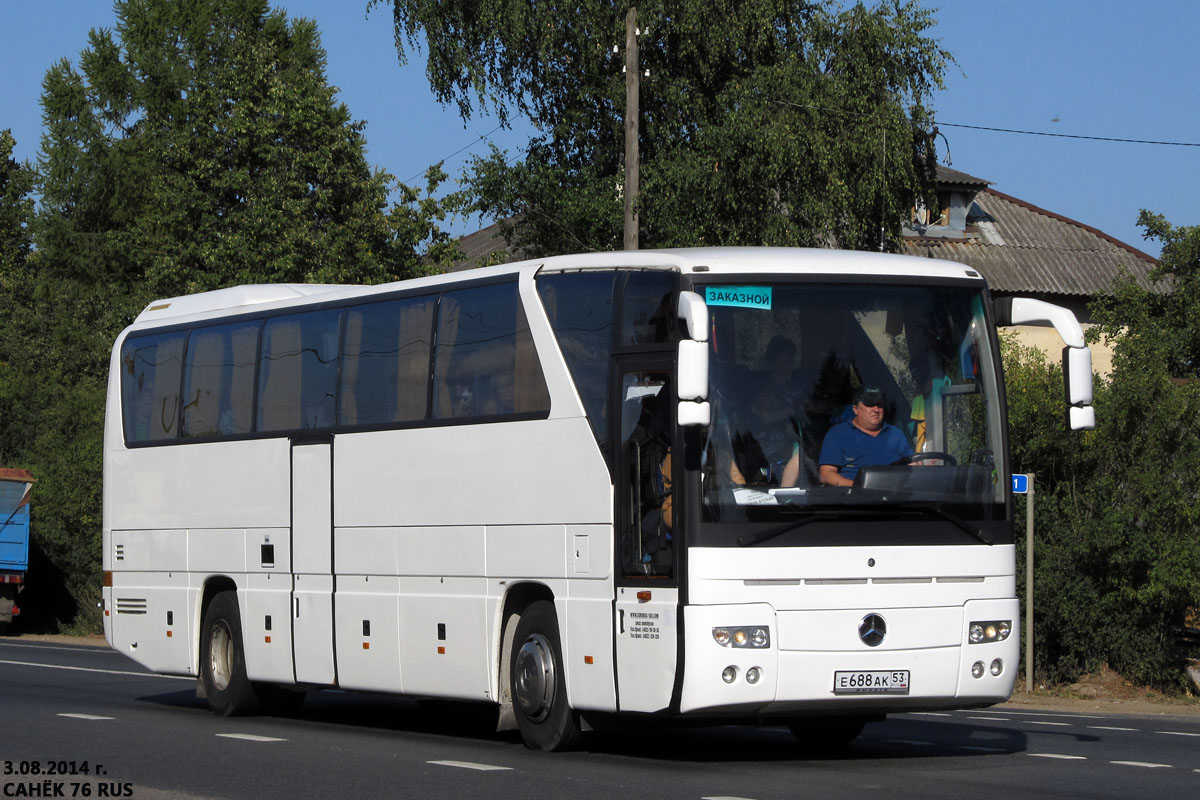 Яраслаўская вобласць, Mercedes-Benz O350-15RHD Tourismo № Е 688 АК 53