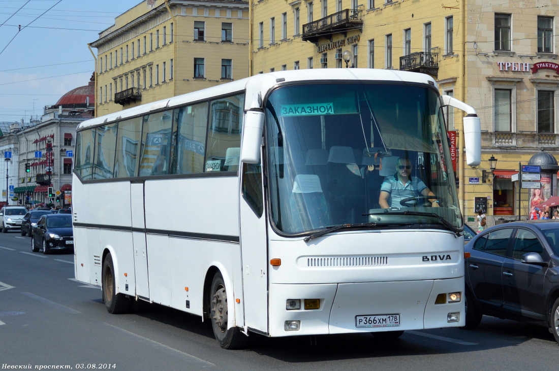 Санкт-Петербург, Bova Futura FHD 12.280 № Р 366 ХМ 178