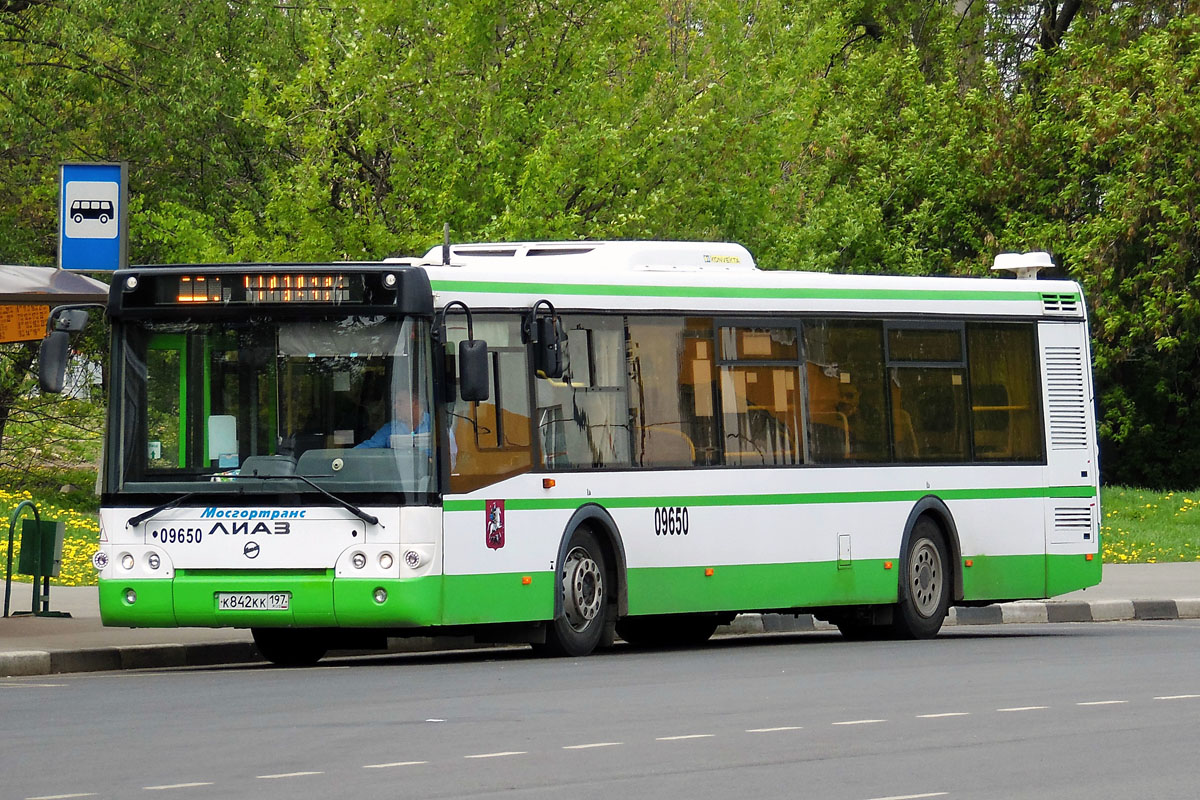 Moscow, LiAZ-5292.22-01 # 09650