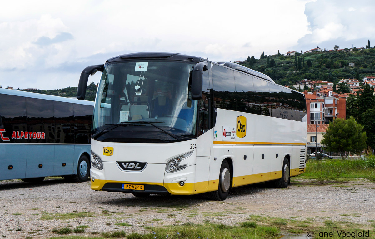 Нидерланды, VDL Futura FHD2-122.410 № 254