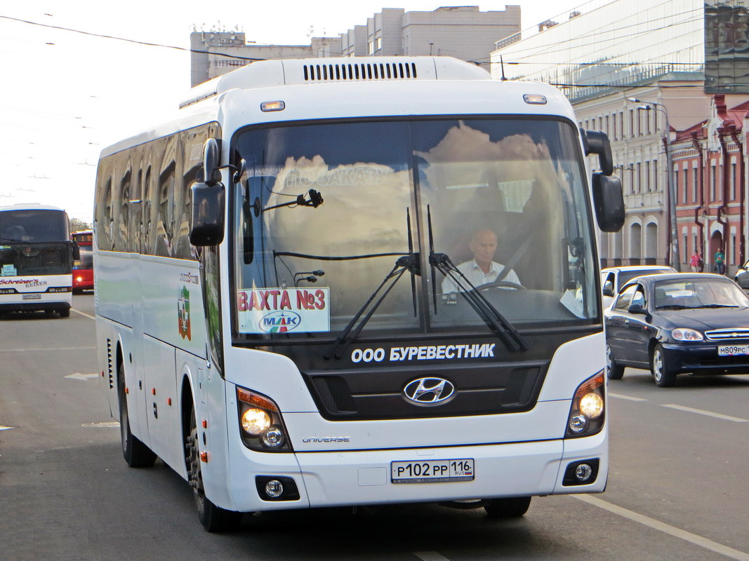 Татарстан, Hyundai Universe Space Luxury № Р 102 РР 116