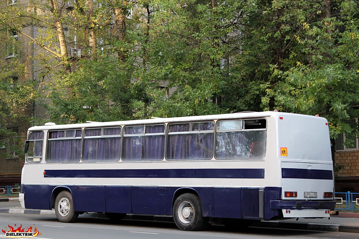 Moscow, Ikarus 256.54 # Е 596 ОО 163