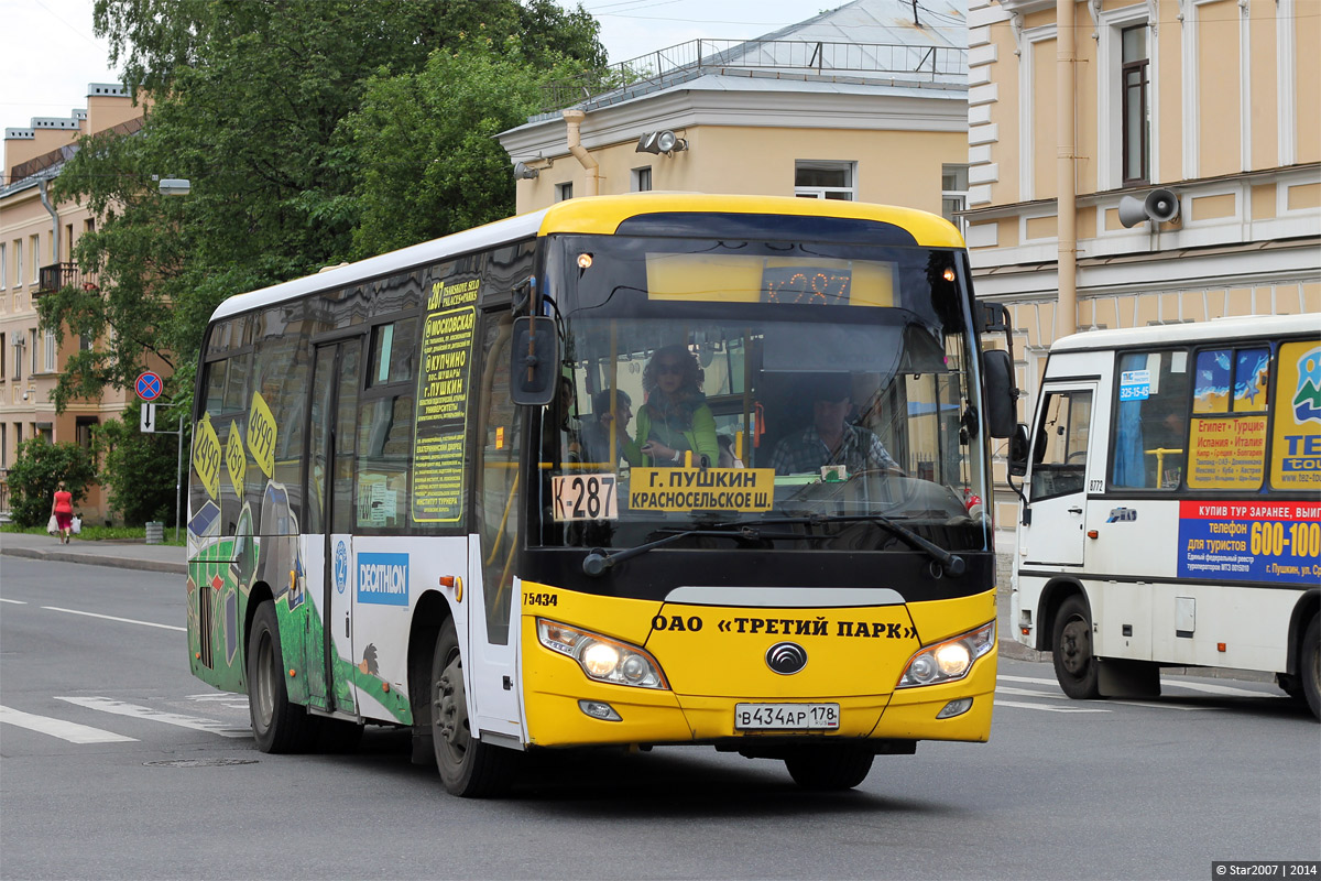 Санкт-Петербург, Yutong ZK6852HG № В 434 АР 178