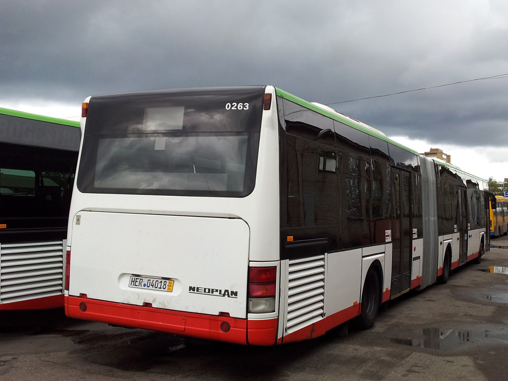 North Rhine-Westphalia, Neoplan N4421/3 Centroliner Nr HER 04018