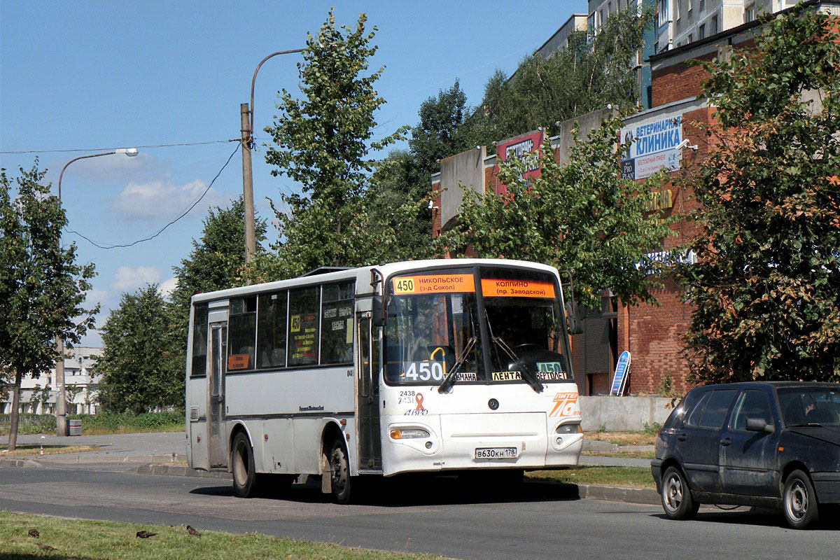 Ленинградская область, КАвЗ-4235-03 № 2438