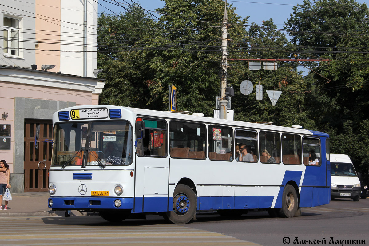 Воронежская область, Mercedes-Benz O307 № АА 888 36