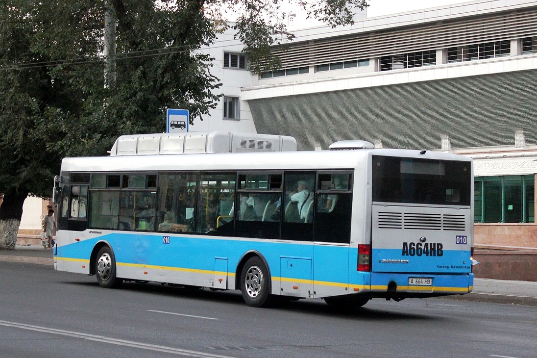 Алматы, Yutong ZK6120HGM № 010