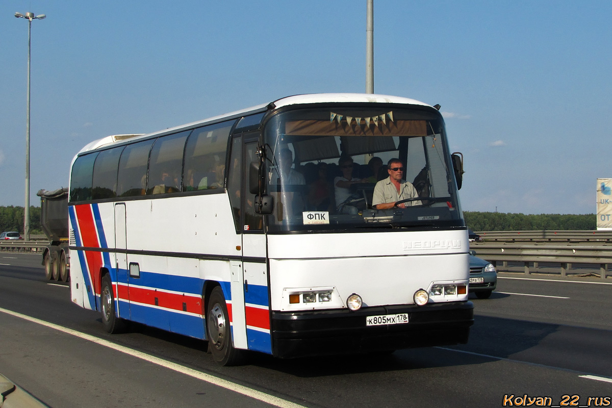 Санкт-Петербург, Neoplan N216H Jetliner № К 805 МХ 178