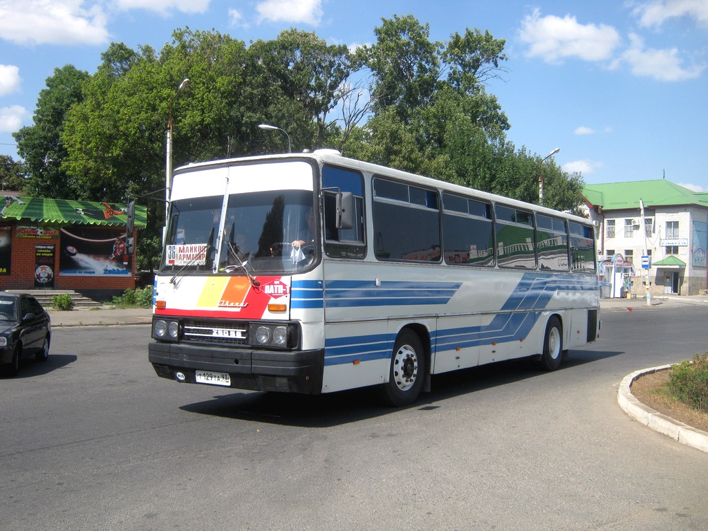 Автобусы краснодар майкоп сегодня. Краснодарский край.Икарус 256.автобус. Икарус Майкоп Краснодар. Автобус Икарус Краснодар Майкоп.