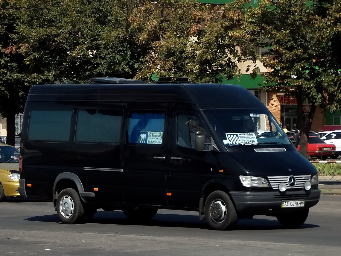 Днепропетровская область, Mercedes-Benz Sprinter W904 412D № AE 0678 HM