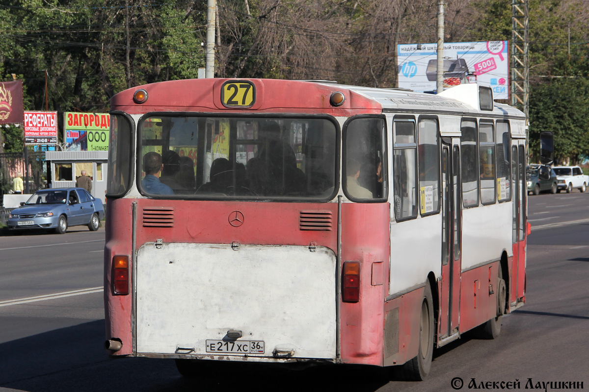 Voronezh region, Mercedes-Benz O305 č. Е 217 ХС 36