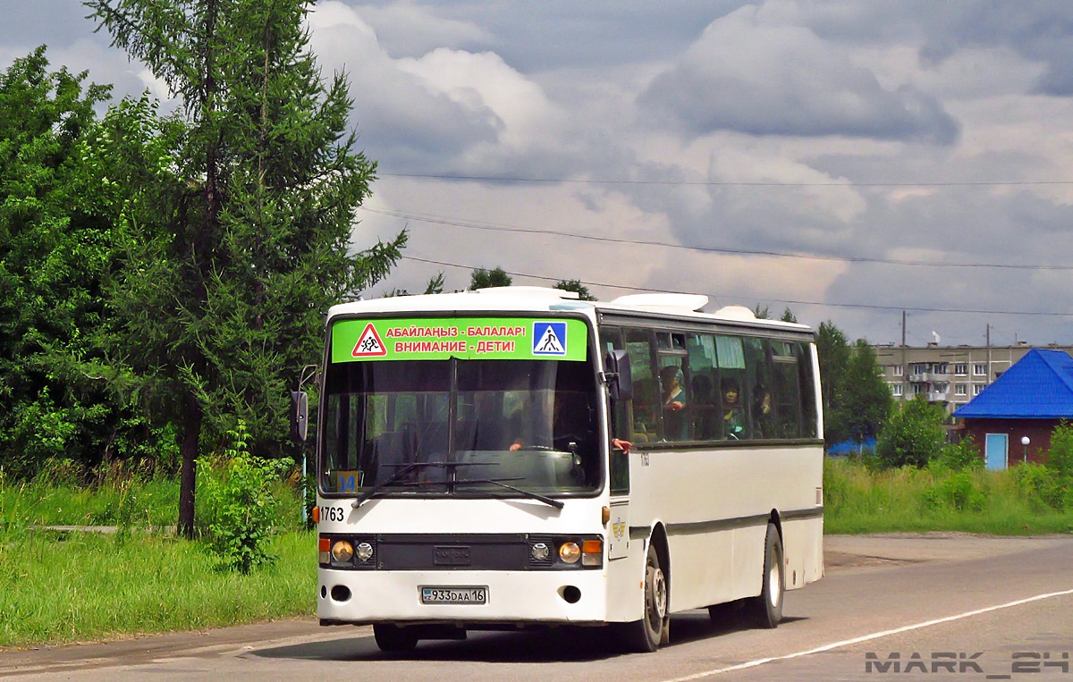 Восточно-Казахстанская область, Van Hool T815CL Integral № 933 DAA 16