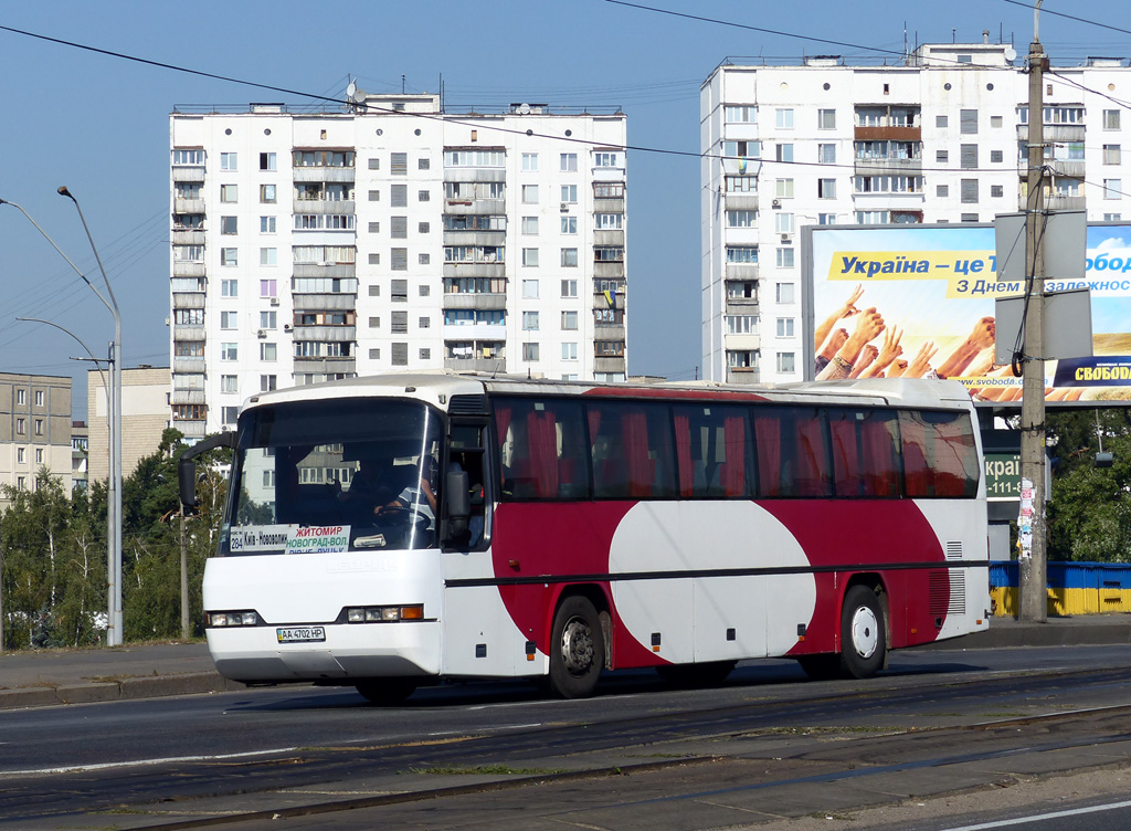 Киев, Neoplan N316K Transliner № AA 4702 HP