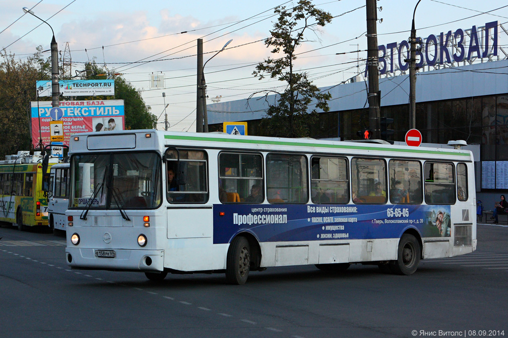 Tverės regionas, LiAZ-5256.35 Nr. Е 158 РК 69