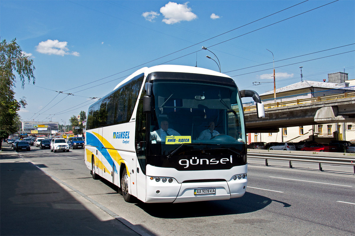 Киев, Neoplan P21 N2216SHD Tourliner SHD № AA 9078 KA