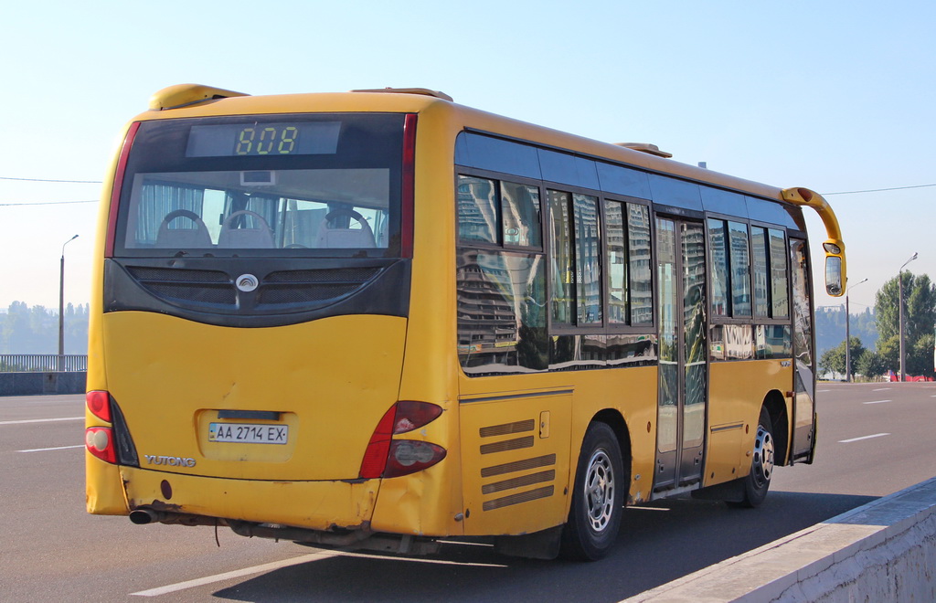 Киев, Yutong ZK6896HG № AA 2714 EX