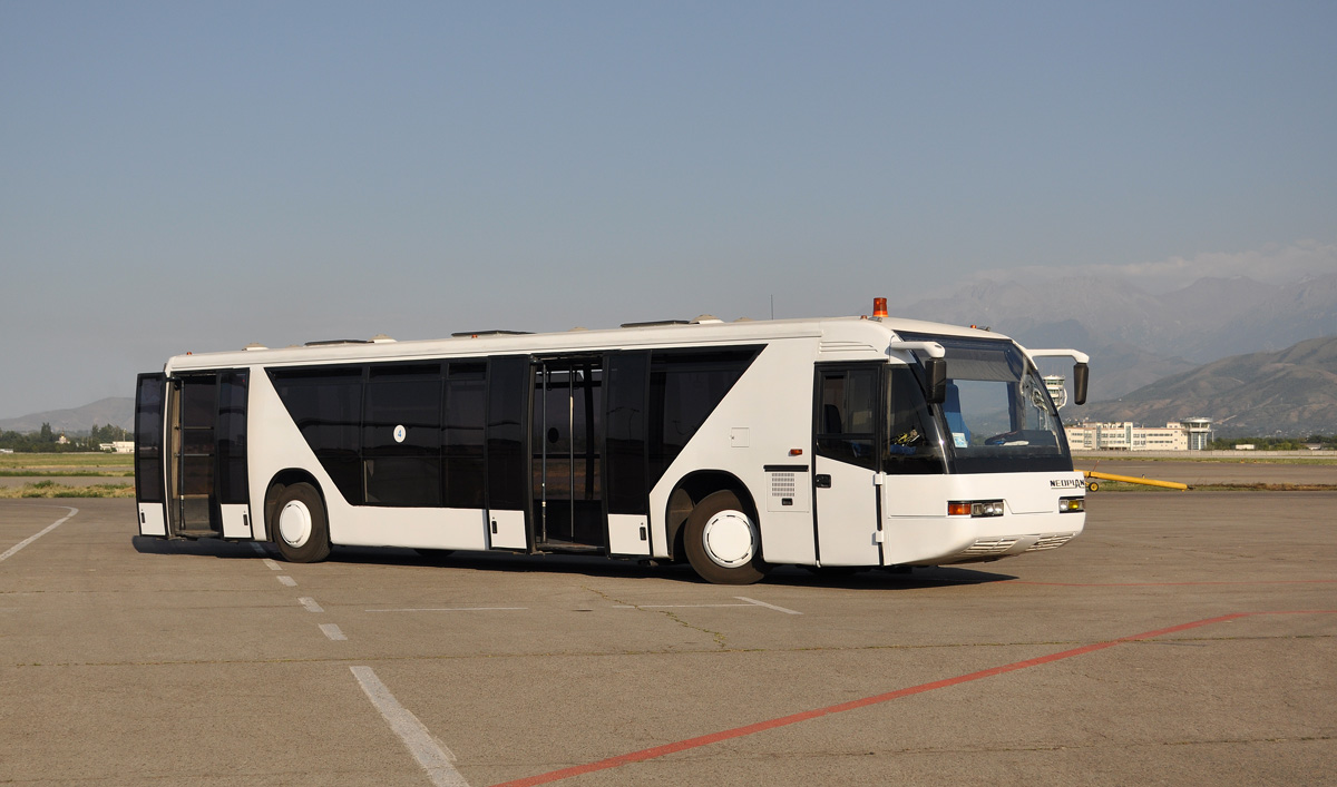 Алматы, Neoplan N9012 № 318